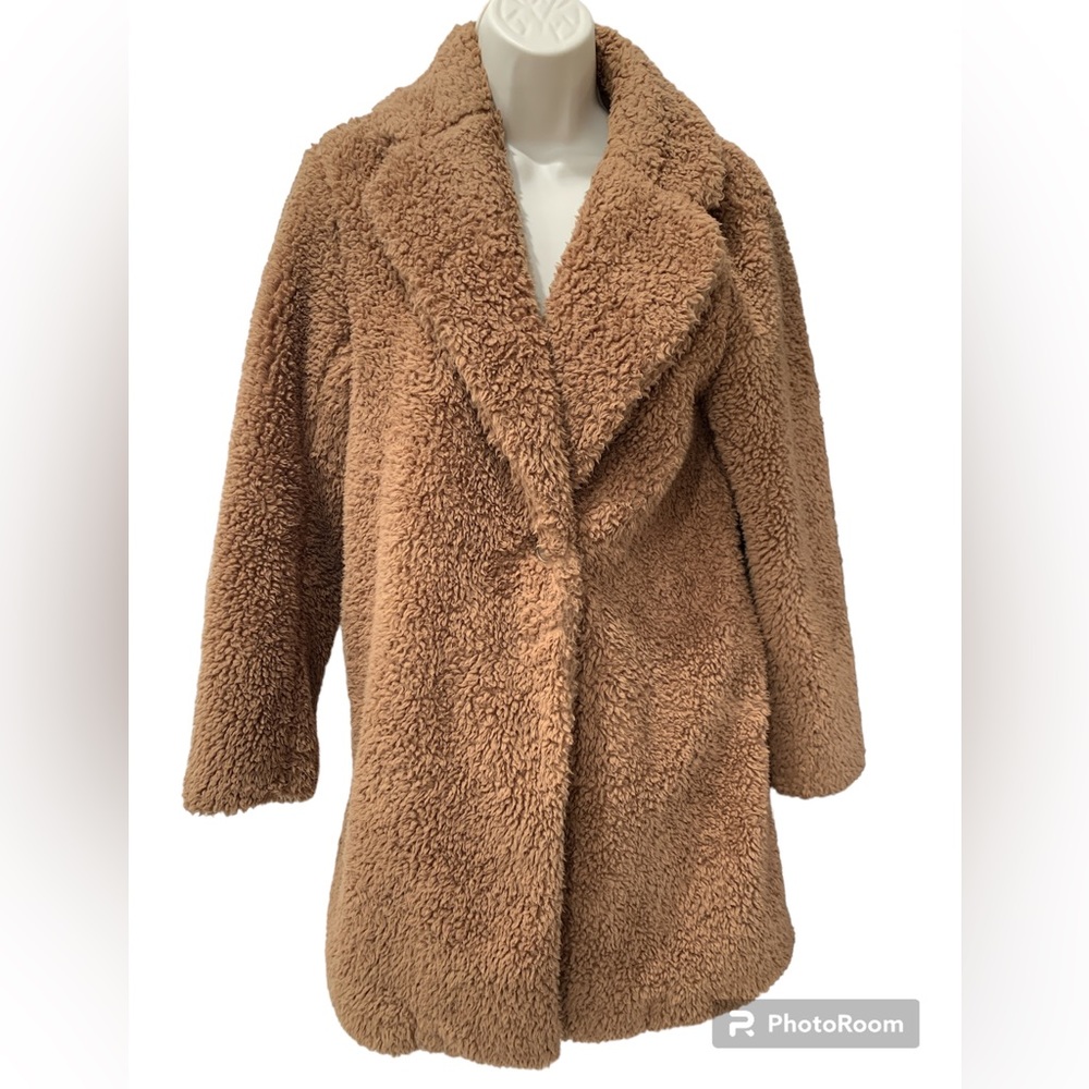 UNIQLO Tan Faux Fur!